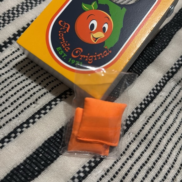 Disney mini corn hole - Picture 4 of 4